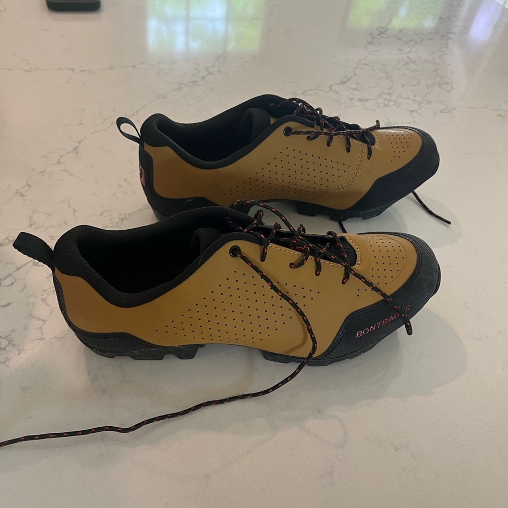 Bontrager GR2 Cycling Shoes